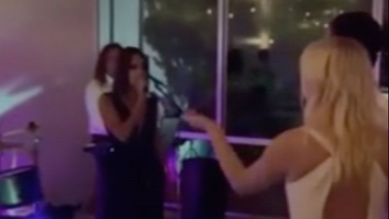 ABD'de aldatılan kadın düğünde intikam aldı