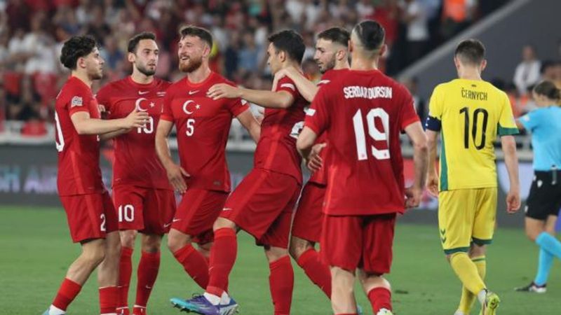 Türkiye - Lüksemburg maçının ilk 11'leri