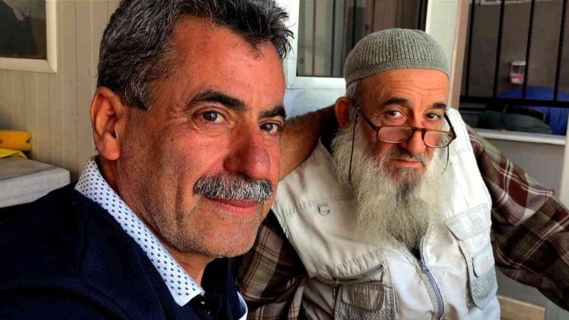 Bu ikilinin aynı yaşta olduğuna kimse inanmıyor