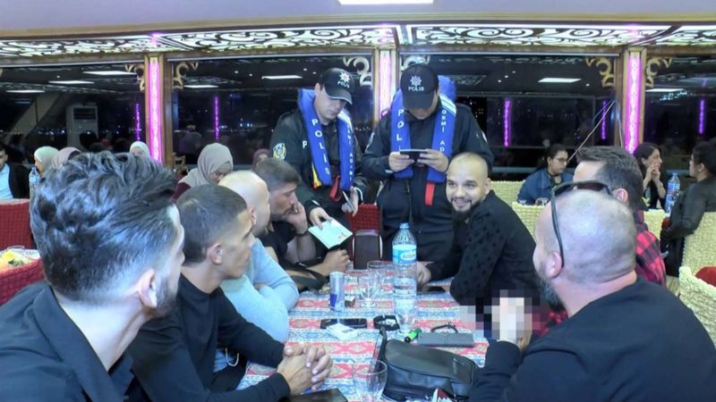 Boğaz'daki eğlence teknelerinde denetim