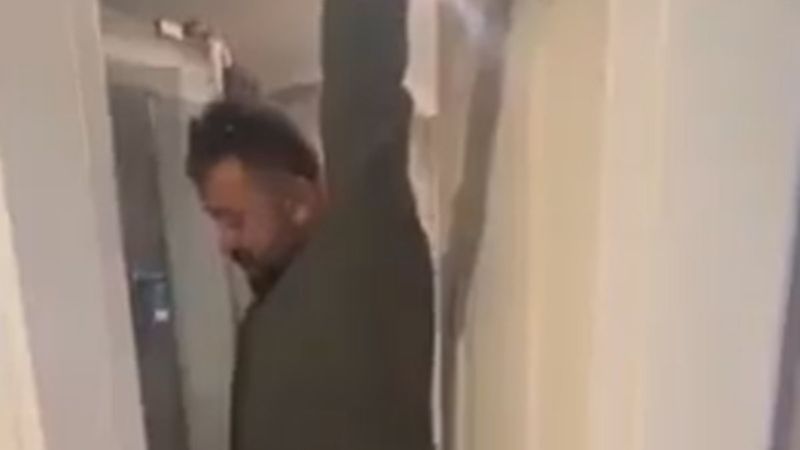 Ordu'da 'mimarlık harikası' banyo: Kapısı yarım açılıyor, zayıf olmayan giremiyor