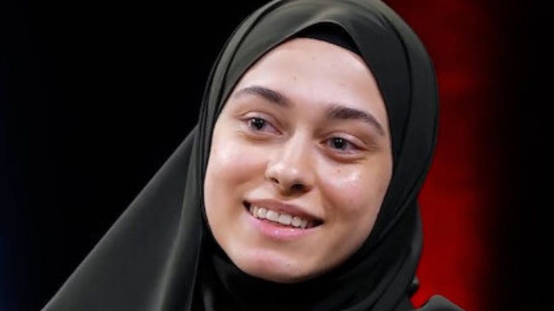 Büşra Ayaydın, oyunculuk kariyeri sonrası tesettür markası kurdu