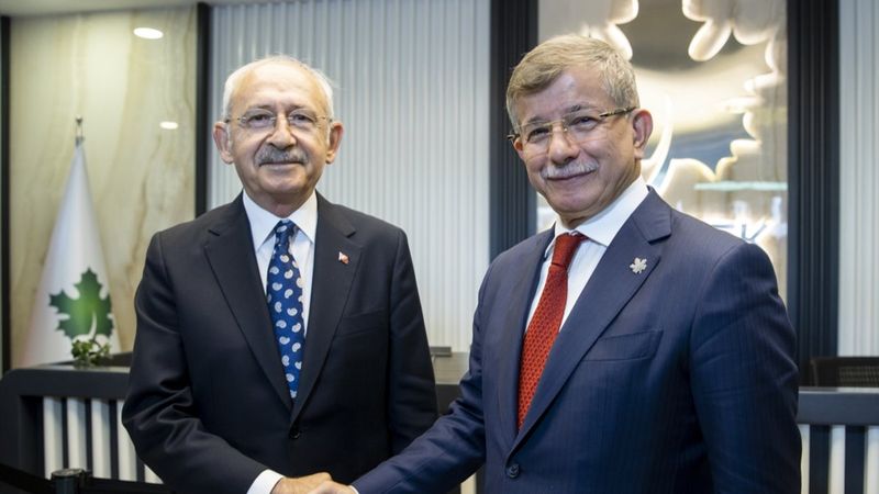 Ahmet Davutoğlu, Kemal Kılıçdaroğlu'nu kabul etti