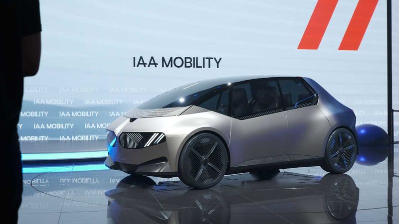 BMW'nin giriş seviyesi elektrikli araçları 2027'de gelecek