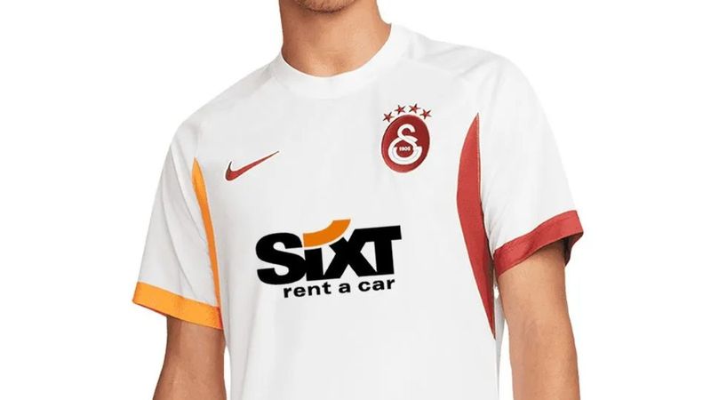 Galatasaray alternatif formasını tanıttı