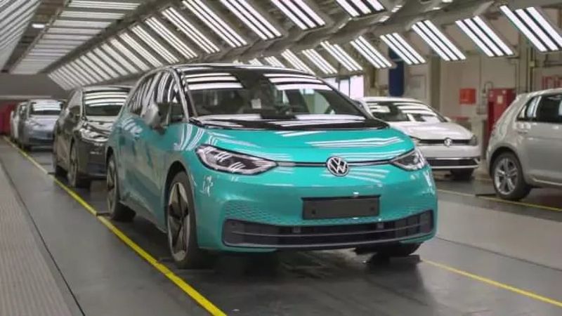 Volkswagen'den 3 milyar dolarlık batarya hamlesi