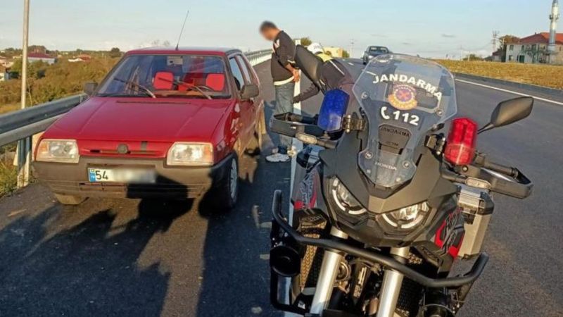 Sakarya'da çaldığı araçla gezerken yakalandı