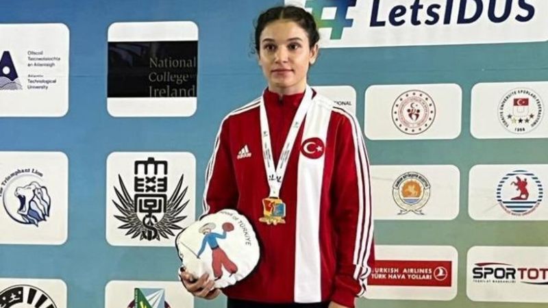 Genç boksör Erivan Barut dünya şampiyonu oldu