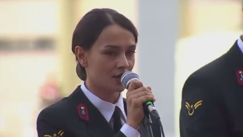 Kerkük Zindanı türküsünü söyleyen astsubay beğeni topladı