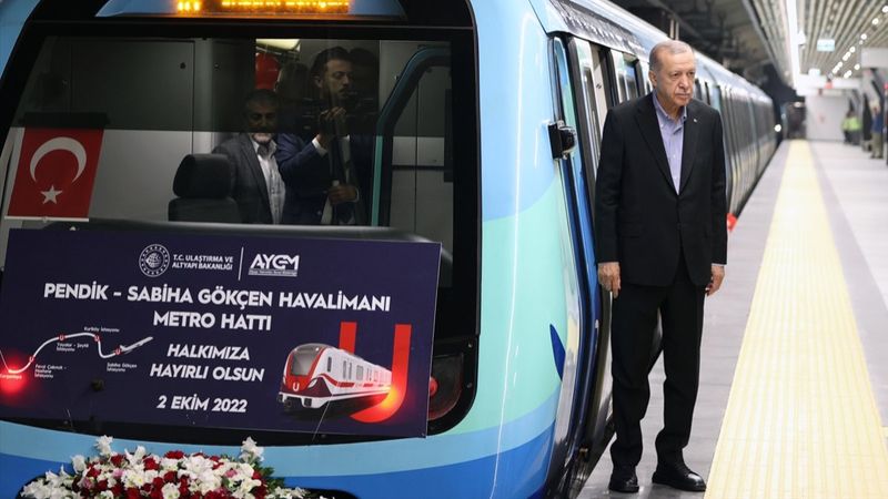 Ekrem İmamoğlu, Sabiha Gökçen Havalimanı metrosunu sahiplendi