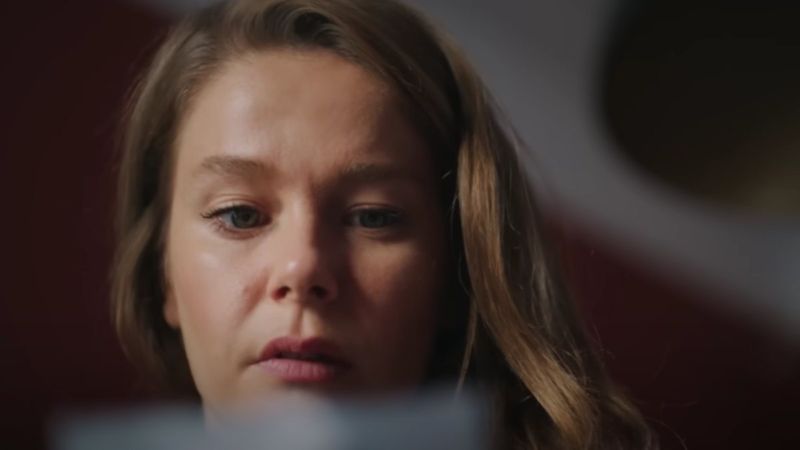 Camdaki Kız 51. bölüm 2. fragmanı: Gizemli kadın yoksa Hayri'nin eşi mi?