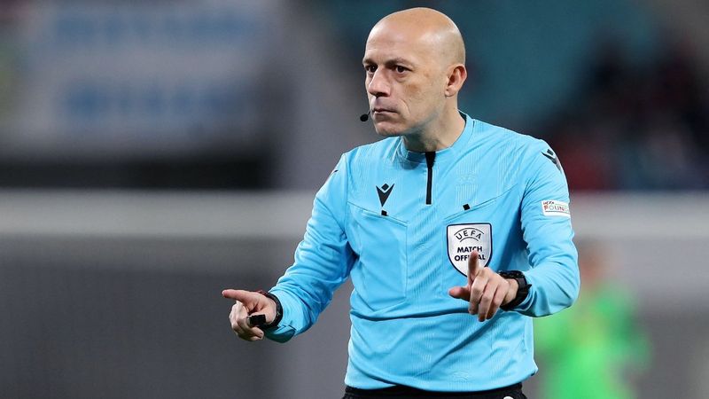 Cüneyt Çakır, hakem hocası oldu