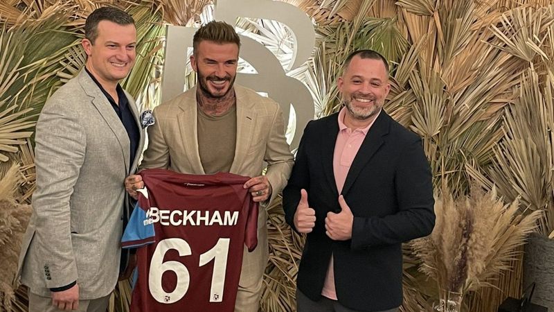 Beckham, Trabzonspor forması ile poz verdi
