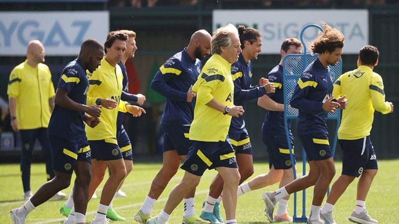 Fenerbahçe'ye 3 kötü haber