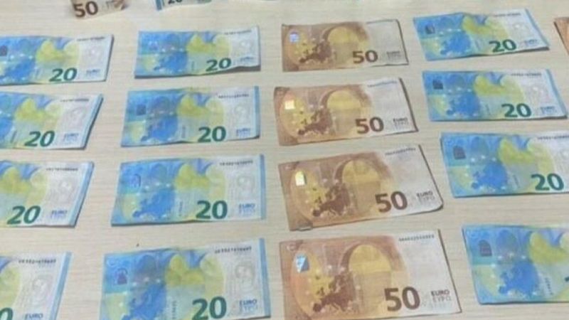 Marmaris'te sahte döviz kullanan 2 turist gözaltına alındı