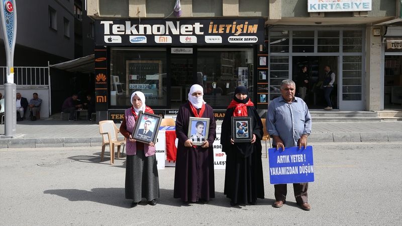 Muş'ta 41 aile evlat nöbetini sürdürüyor