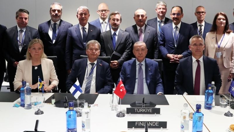 İsveç'ten üçlü muhtıraya bağlılık vurgusu