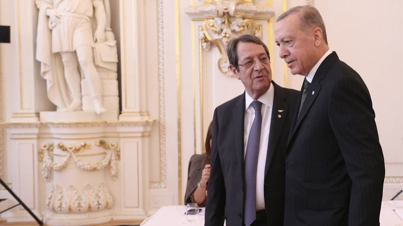 Nikos Anastasiadis'in Cumhurbaşkanı Erdoğan'la görüşme çabası