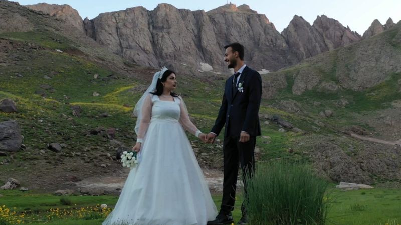 Hakkari'nin terör bölgesi artık gelin ve damatların gözdesi oldu