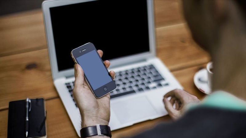 Kayseri'de arkadaşının telefonundan kredi çekip kendi hesabına gönderdi