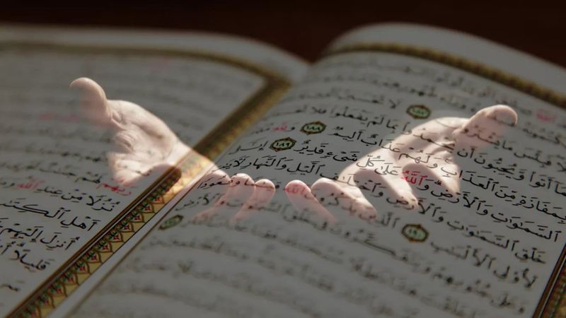 Salavat nasıl getirilir? Salavat-ı Şerif Türkçe anlamı nedir ve faziletleri neler?