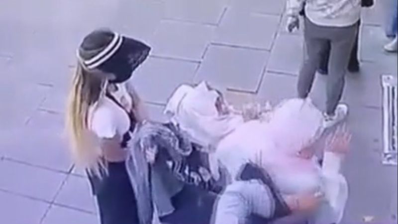 Fatih’te tekerlekli sandalyedeki kadının çantasını çaldılar