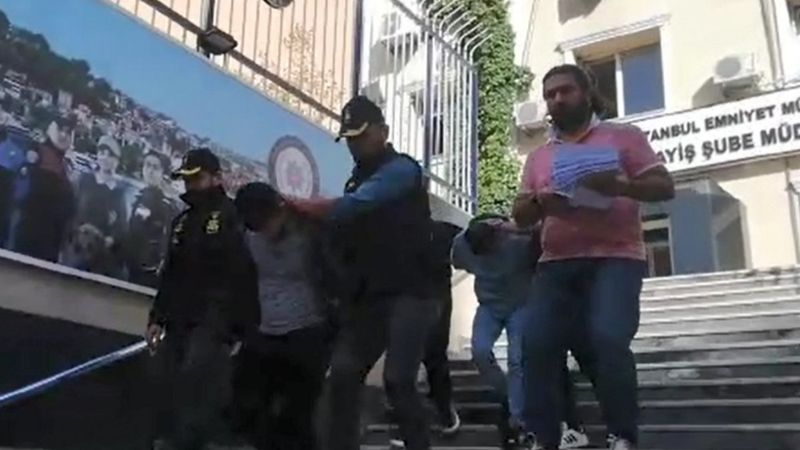 İstanbul'da otomobil hırsızlarının birinin 39 diğerinin 21 suç kaydı bulundu