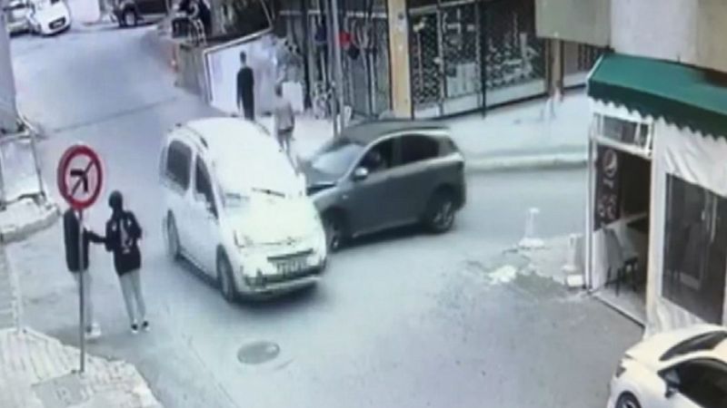 Küçükçekmece'de fırına giren otomobil sürücüsüne tepki