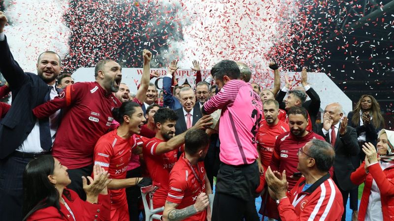 Ampute Milli Takımı oyuncularına ve teknik heyetine, THY'den jest