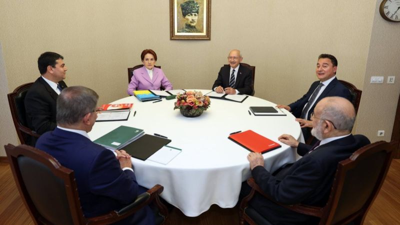 6'lı masada Cumhurbaşkanlığı adaylığı için oylama yapılacak