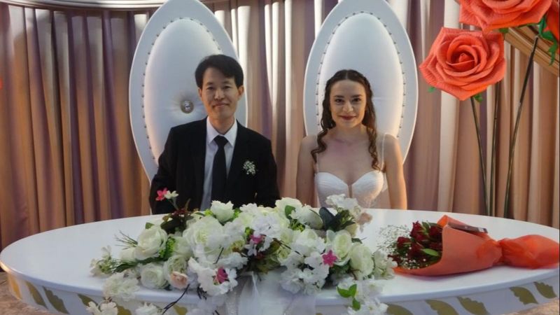 Uşaklı gelin ile Japonyalı damadın düğününde renkli görüntüler ortaya çıktı