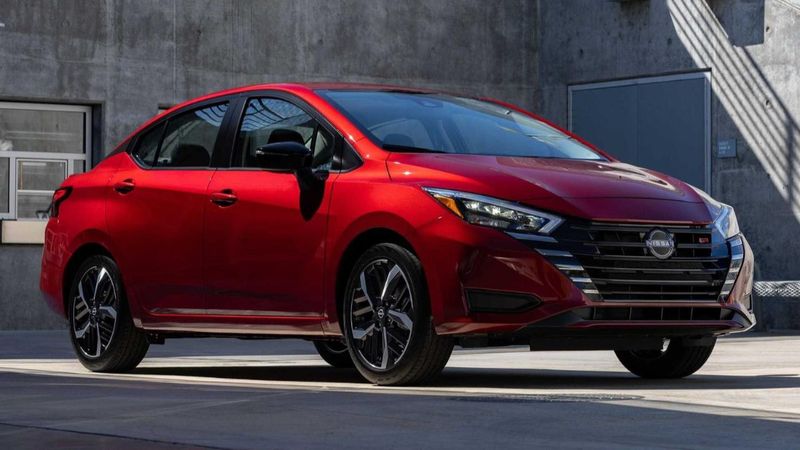 Makyajlı 2023 Nissan Versa tanıtıldı