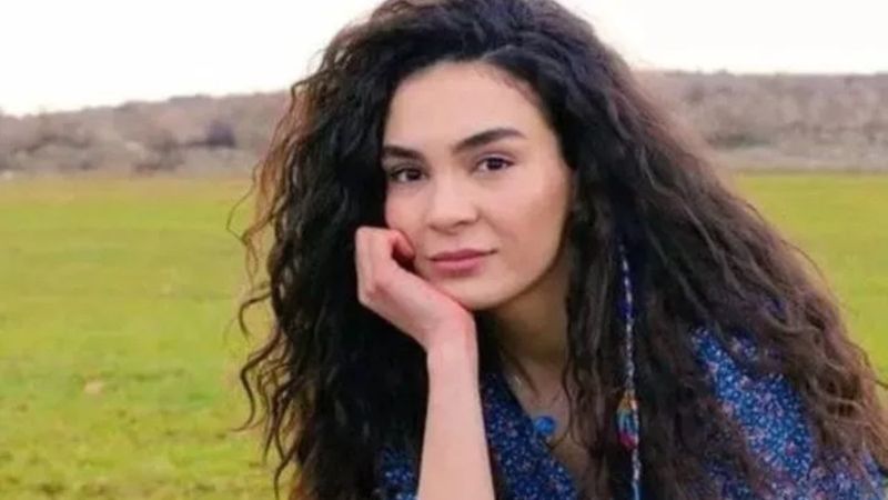 Cedi Osman'la evlenen Ebru Şahin'den mini elbiseli poz! Takipçilerden yorum yağdı: 