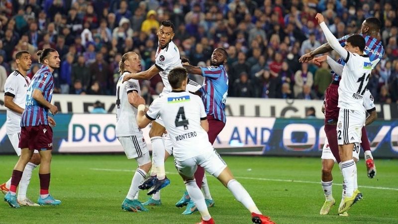 Beşiktaş - Trabzonspor maçının muhtemel 11'leri