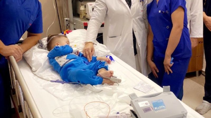 Gaziantep'teki 1 yaşındaki bebeğin midesinden 3 adet balon çıktı