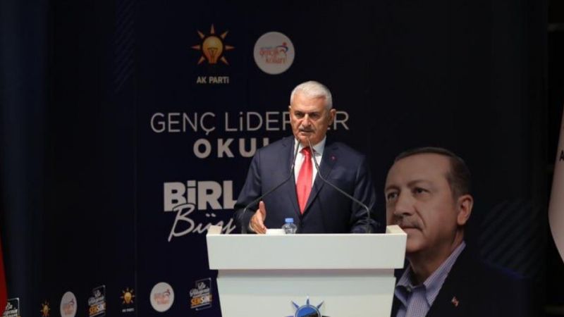 Binali Yıldırım: Gençlerin enerjisi, Türkiye'nin güvencesidir