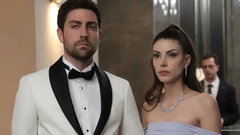 Teşkilat'ın Zehra'sı kasığına kadar açtı, yatağa serildi!