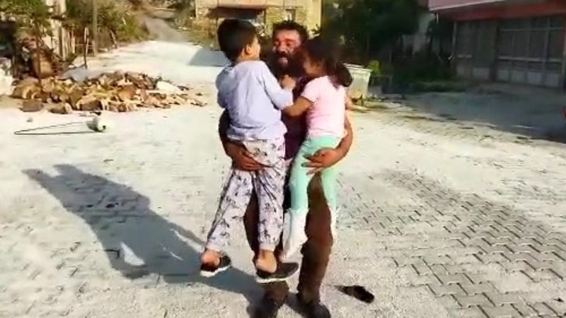 Denizli'de öz annelerinin kaçırdığı çocuklar babalarına teslim edildi