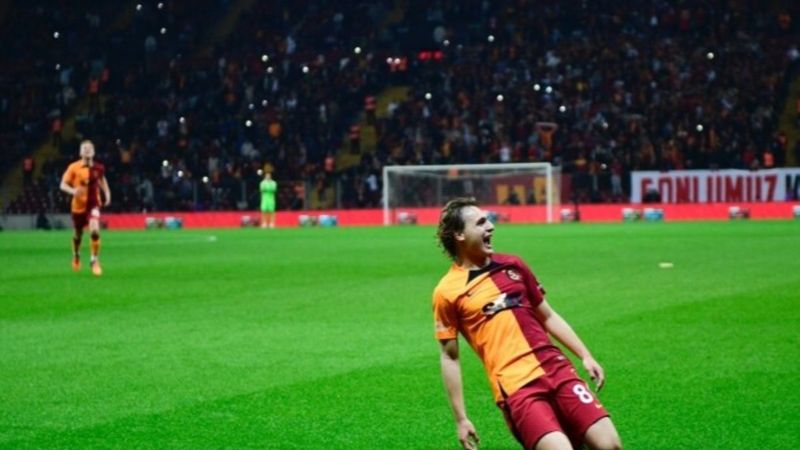 Hamza Akman Galatasaray'da ilk golünü attı
