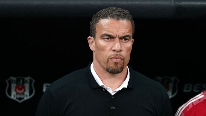 Valerien Ismael'den Ahmet Nur Çebi'ye teşekkür