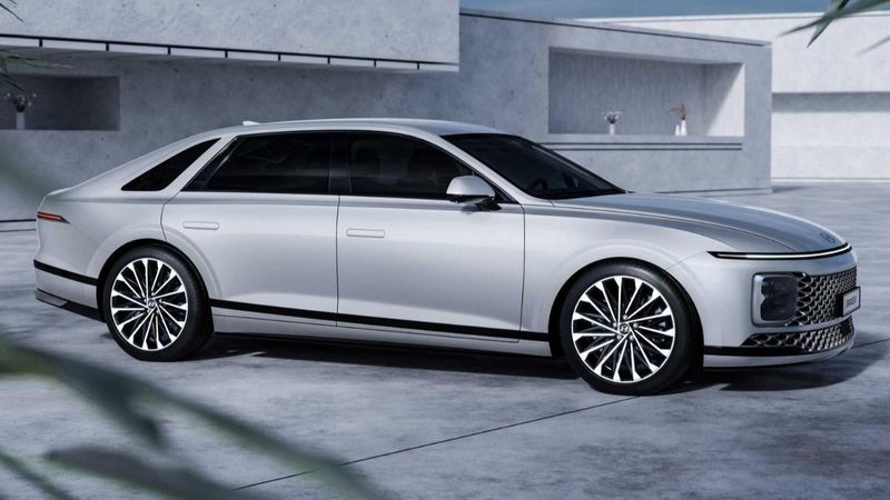 Yeni Hyundai Grandeur, tamamen yenilenen tasarımıyla tanıtıldı