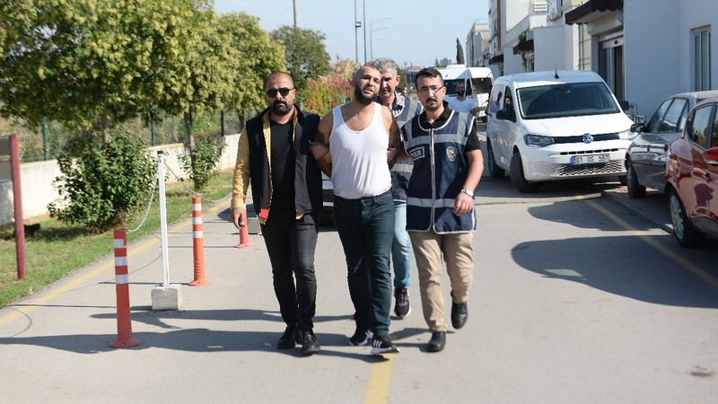 Adana’da eşini 5 yerinden vuran şahıs tutuklandı