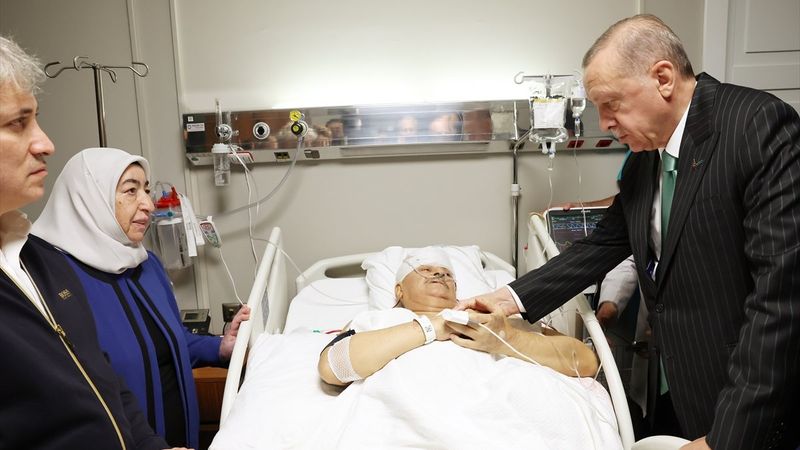 Binali Yıldırım'ın ameliyatı başarılı geçti