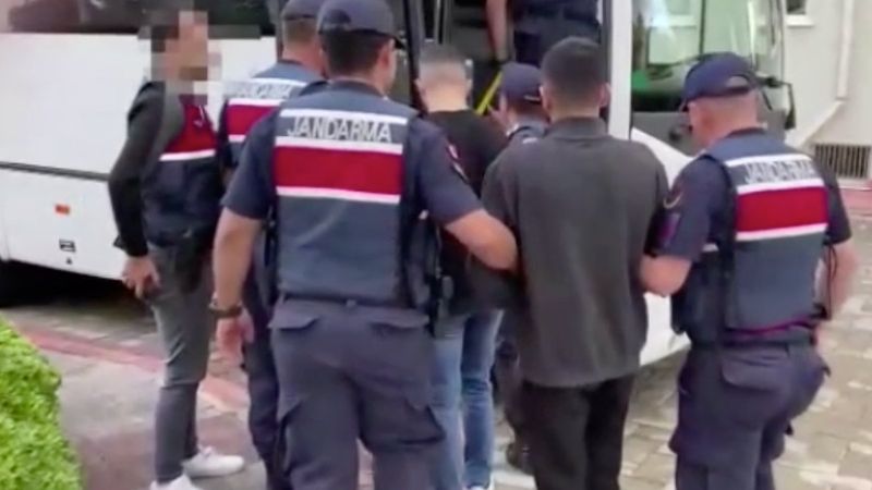 İstanbul merkezli 3 ilde oyuncu ajansı dolandırıcılığı yapan 6 şahıs tutuklandı