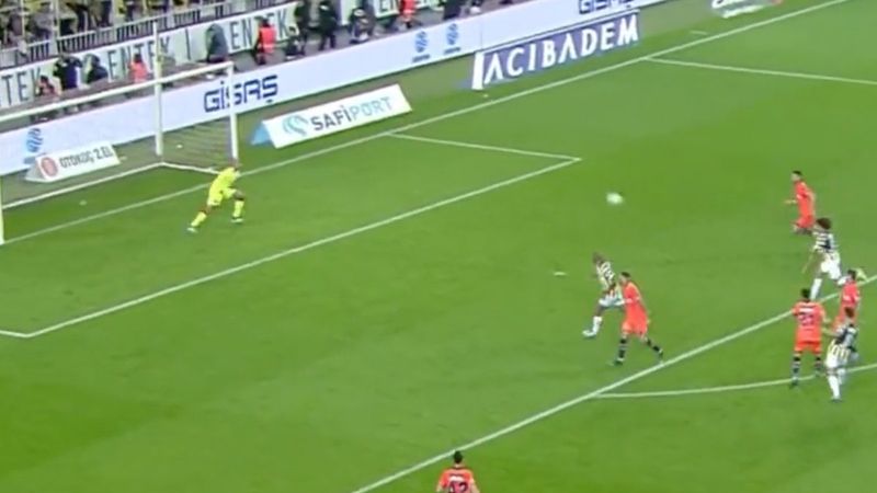 Diego Rossi'den galibiyeti getiren gol