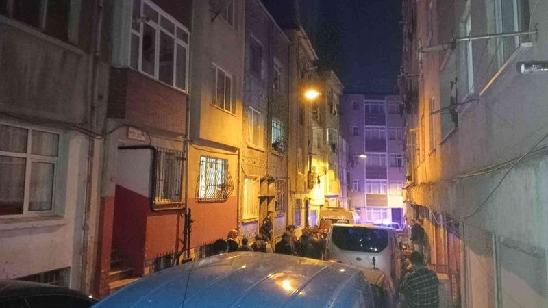 Beyoğlu’nda korkunç cinayet: Boğazını kesip bileziklerini çaldılar