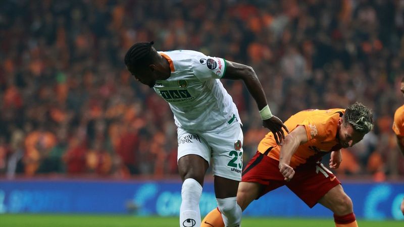 Galatasaray, Alanyaspor ile berabere kaldı
