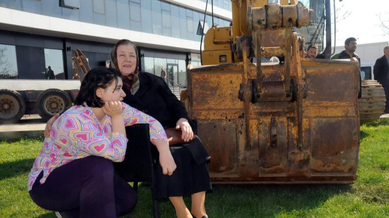 Edirne'de kepçenin önüne oturmasıyla bilinen 'Kıymet Teyze' hayatını kaybetti