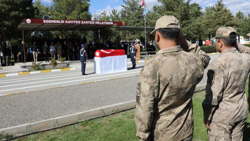 Erzincan'da kazara kendini vuran uzman çavuş memleketine uğurlandı