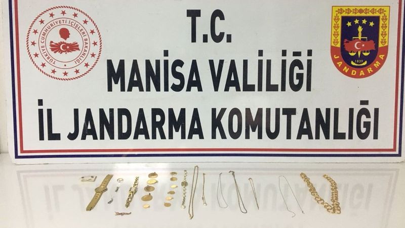Manisa'da işçiler, tadilat yaptıkları evi soydu